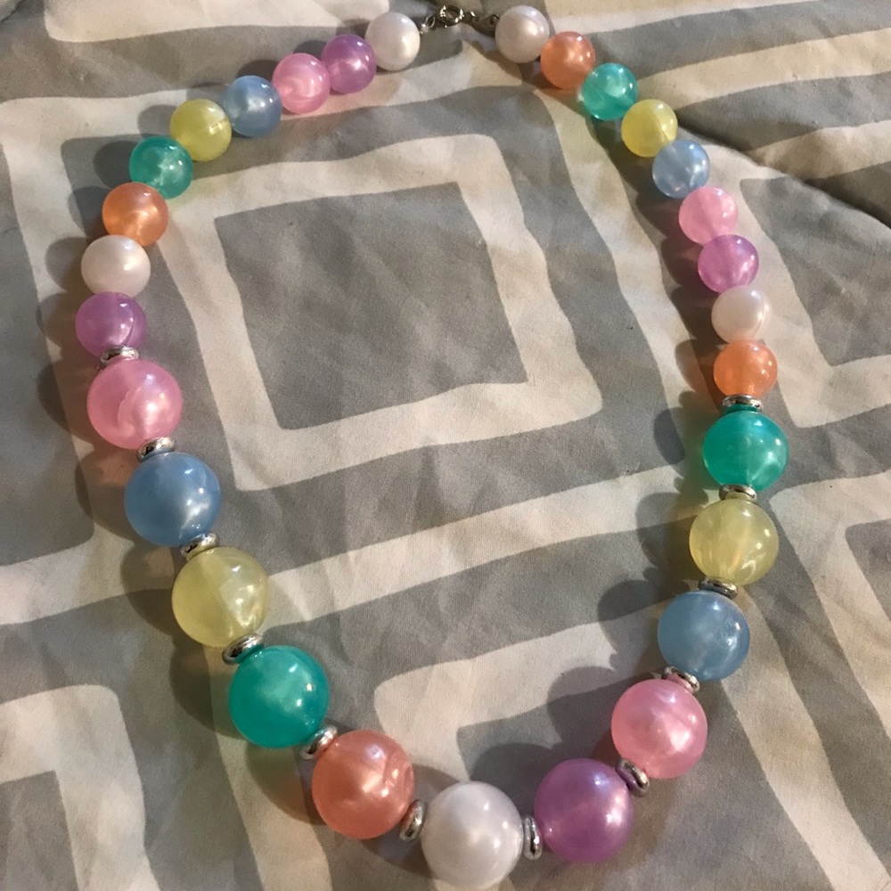 Vintage style necklace